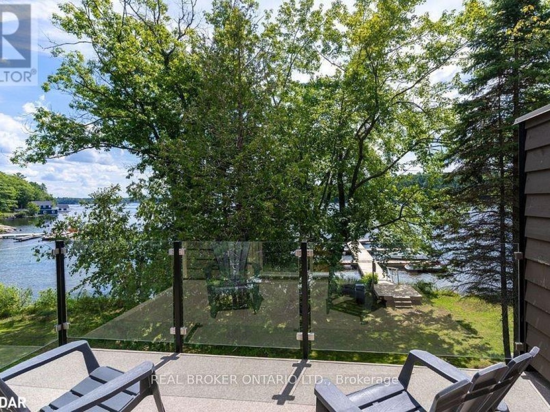 1841 Muskoka Road 118 Road W Unit# 2B, Lake Muskoka