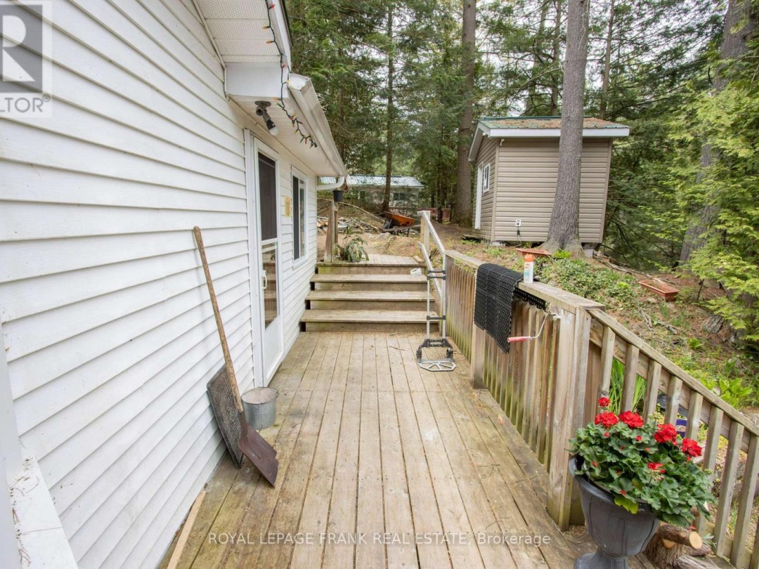 1070 Towering Oaks Trail, Gull Lake
