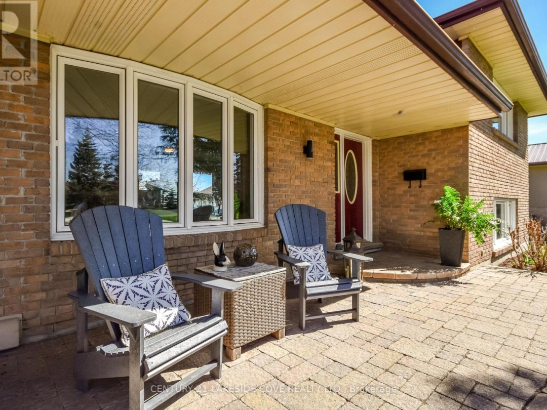 121 Bayshore Drive, Lake Simcoe