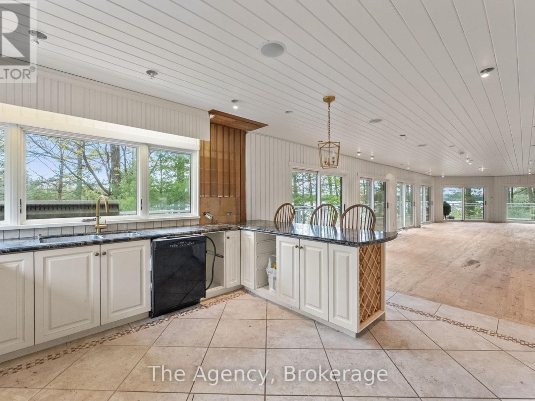 80 Tall Timbers Road, Lake Joseph