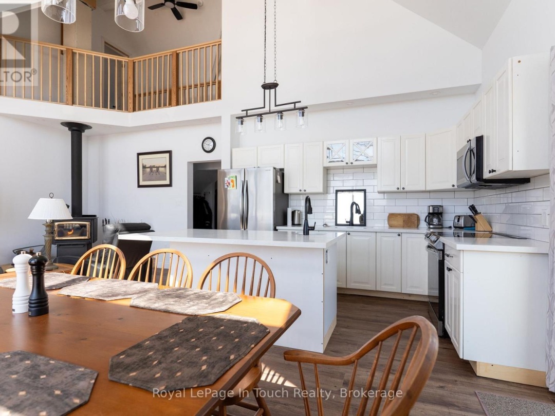 26 Macey Bay Road, Georgian Bay