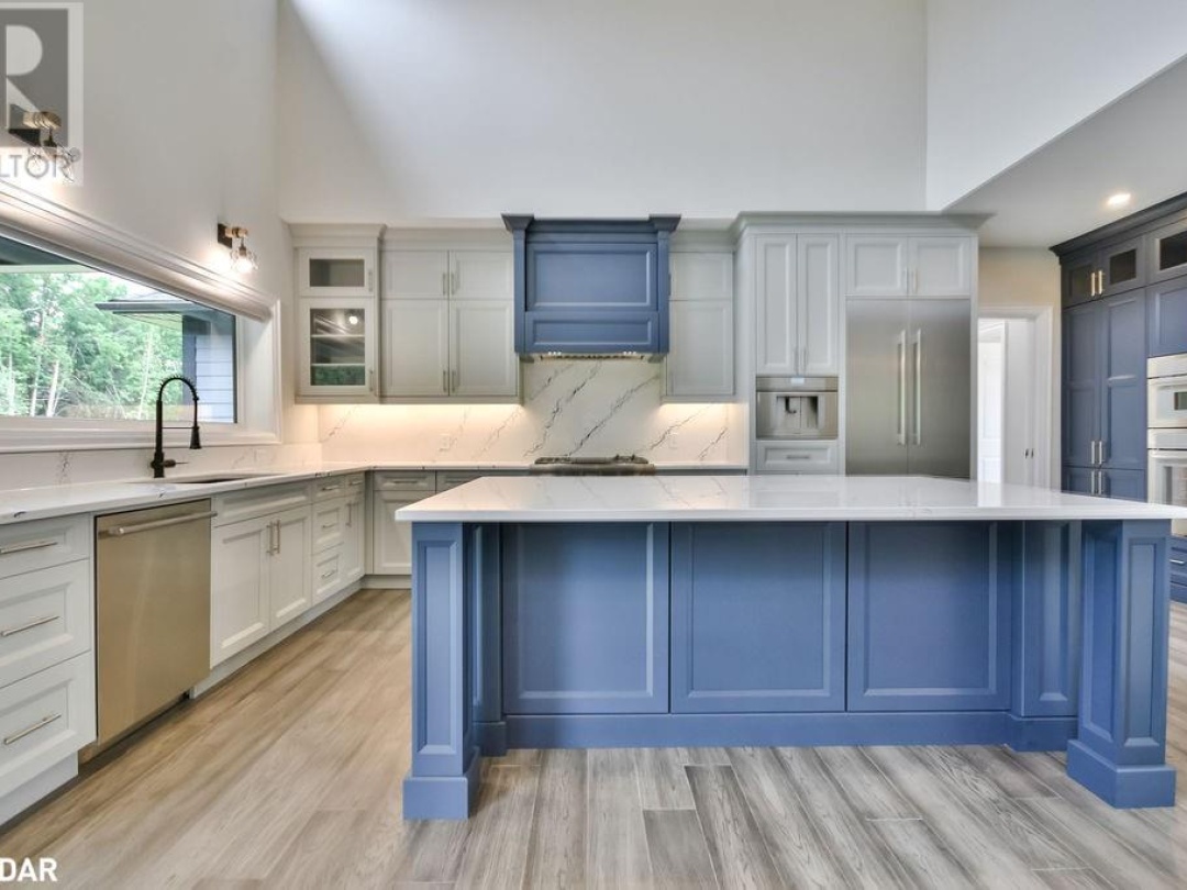 4 CLYDESDALE Court, 