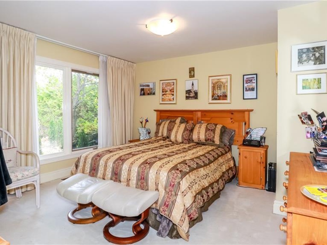 155 PARKSIDE DR Drive, Lake Simcoe