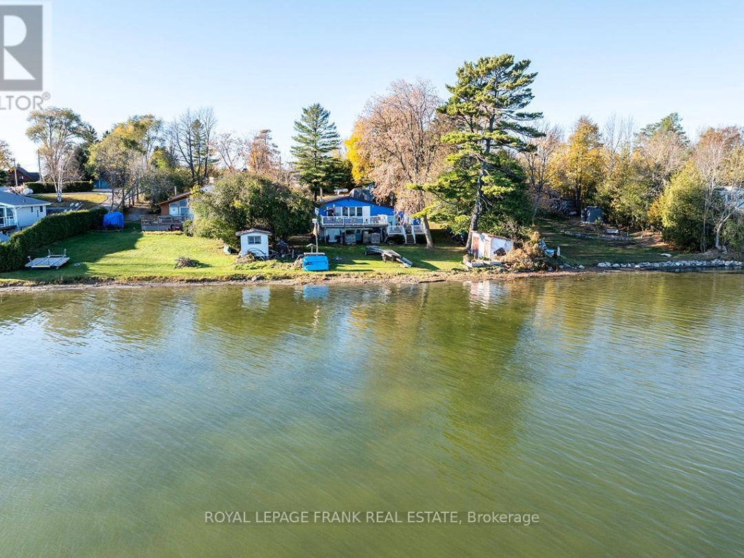 121 BALL POINT ROAD, Lake Scugog