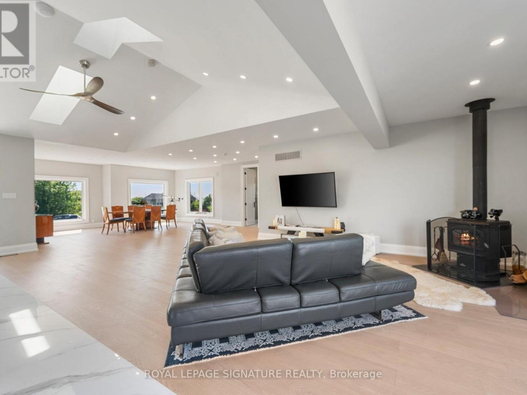 2978 SUNTRAC DRIVE, 