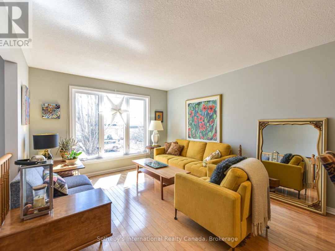 66 Calverley Street, Orillia