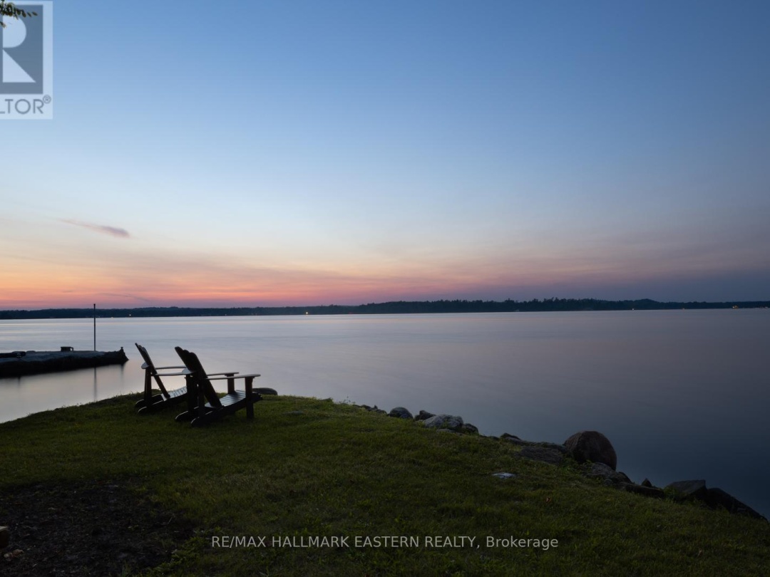 10 EARL KENNEDY ROAD, Sturgeon Lake