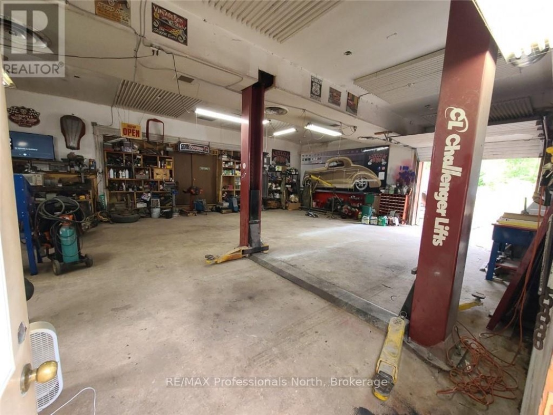 204 MINERAL SPRINGS ROAD, 