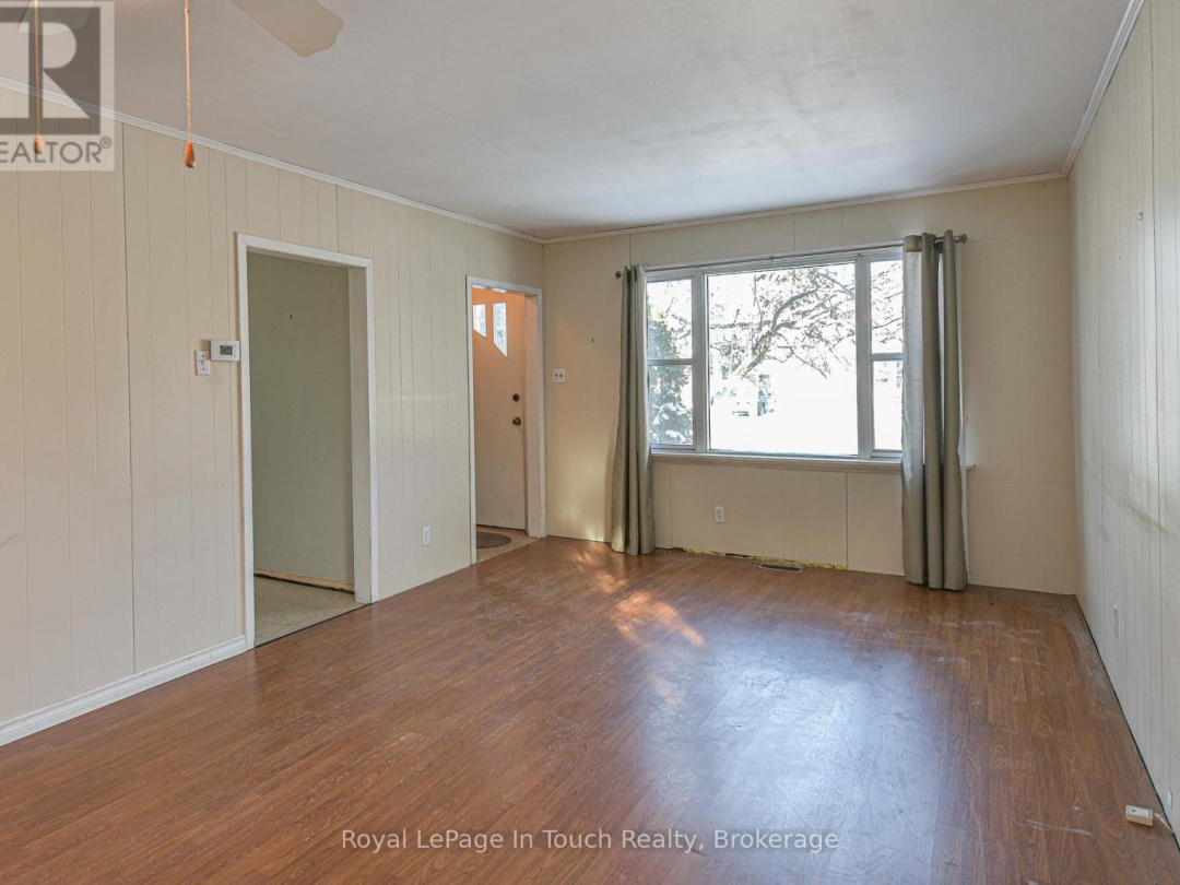 95 WESTMOUNT DRIVE N, 