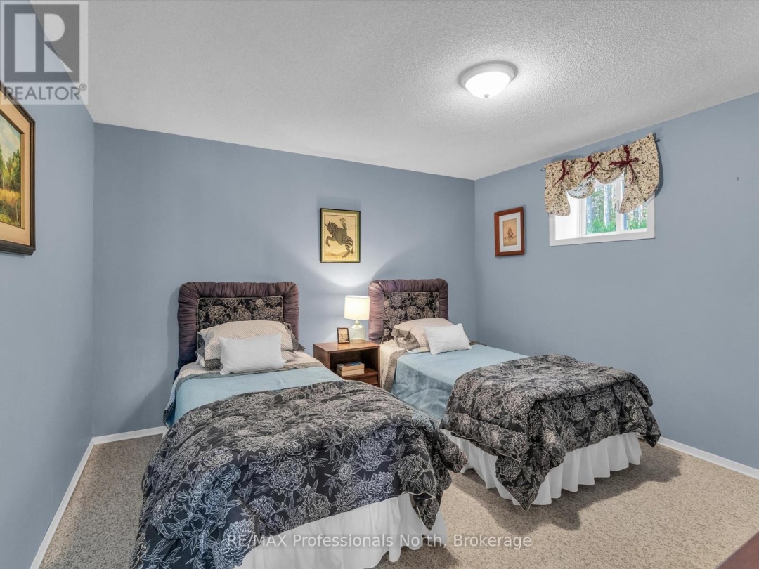 1273 Williamsport Road, Big East Lake