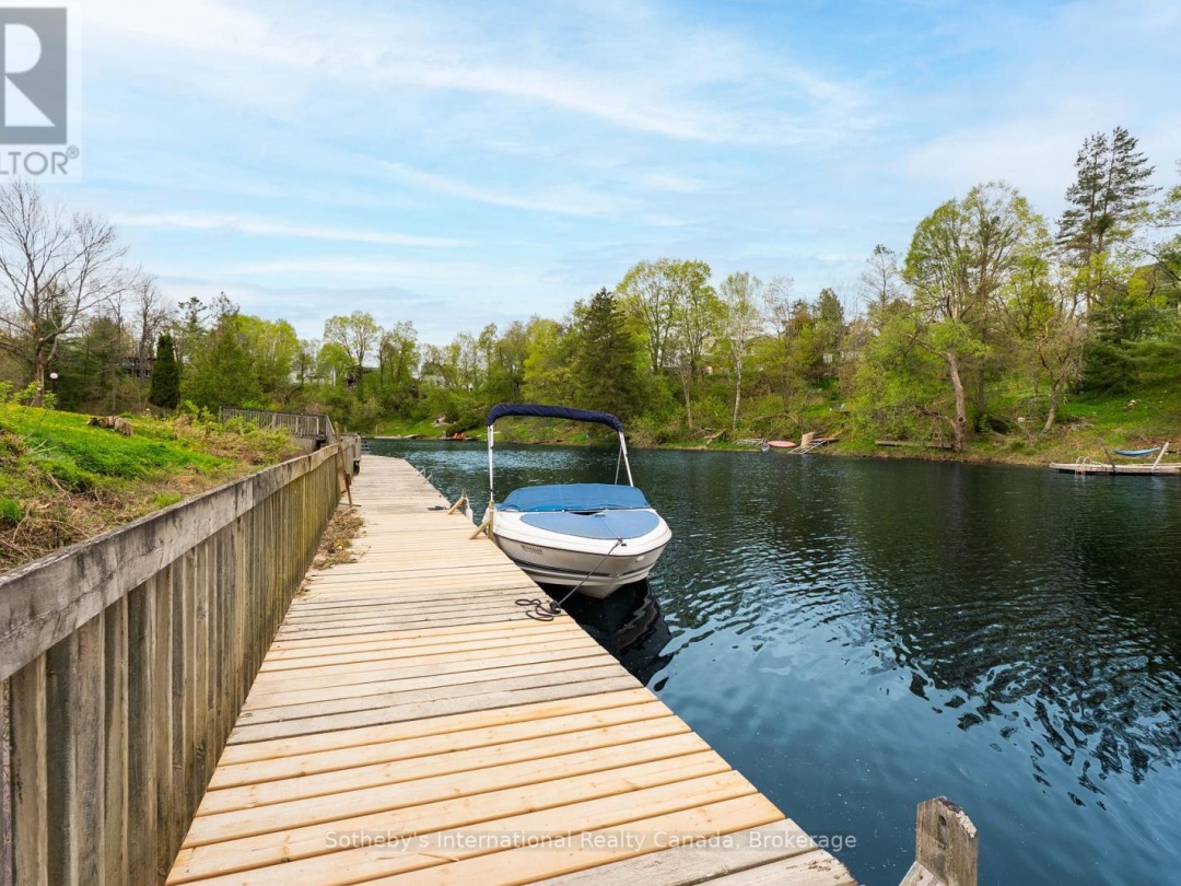 66 - 50 SHORELINE DRIVE, Lake Muskoka