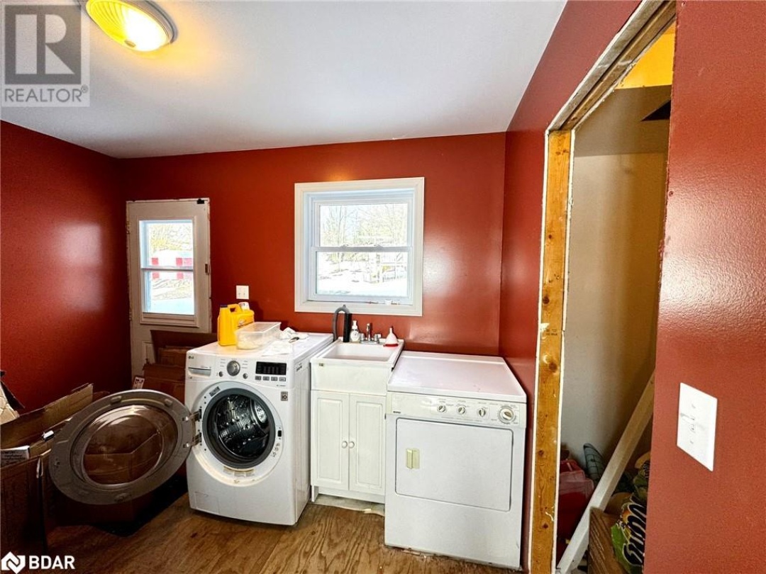 1894 Henrys Landing, Coldwater