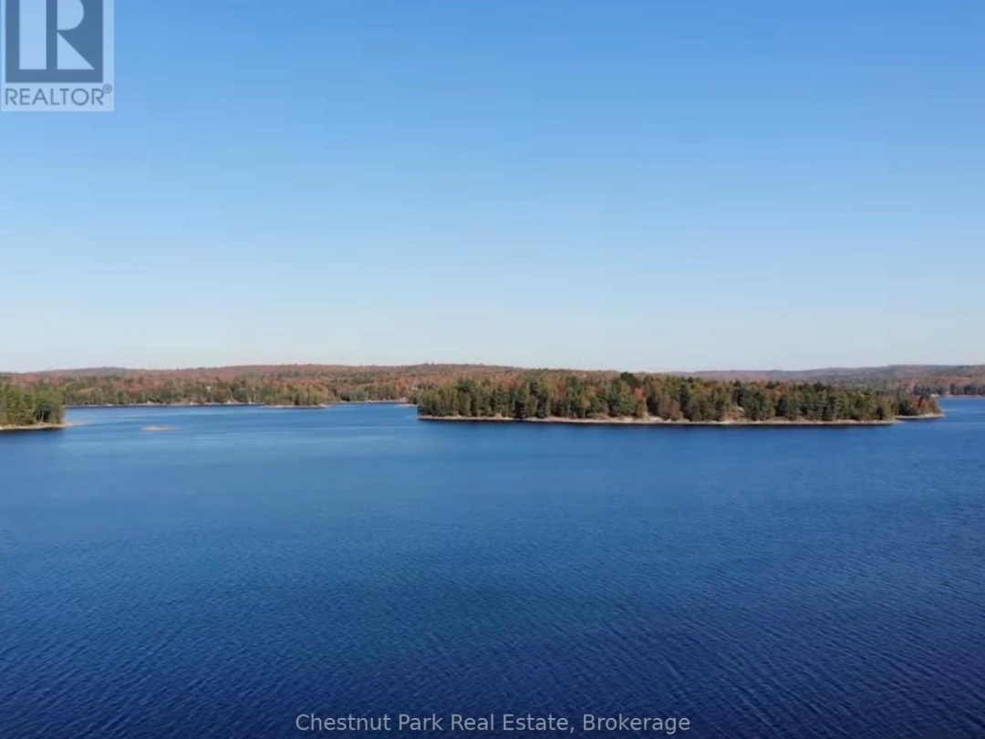 1062 ELMHURST LANE, Kennisis Lake