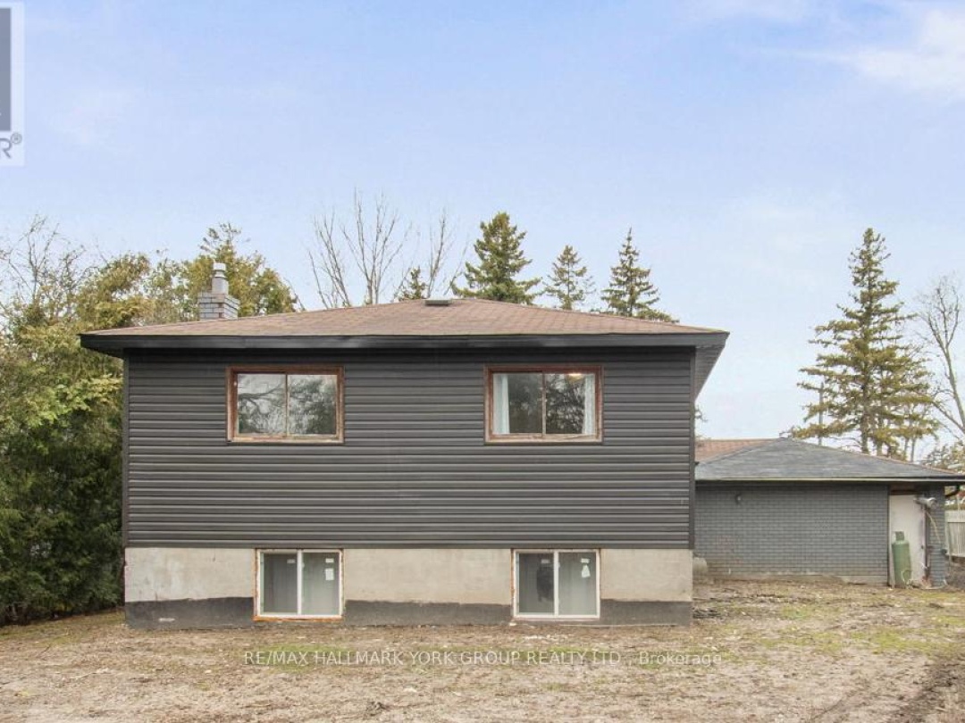 24115 Thorah Park Boulevard, Lake Simcoe