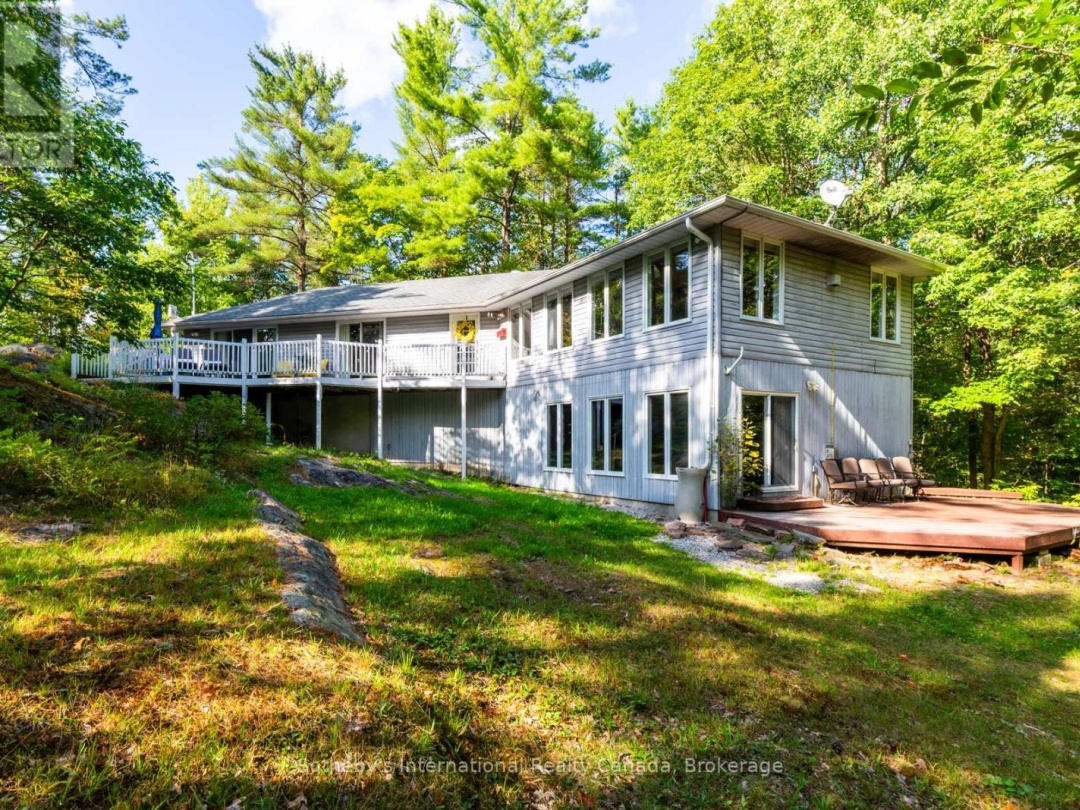 1060 NORTH KAHSHE LAKE ROAD, 