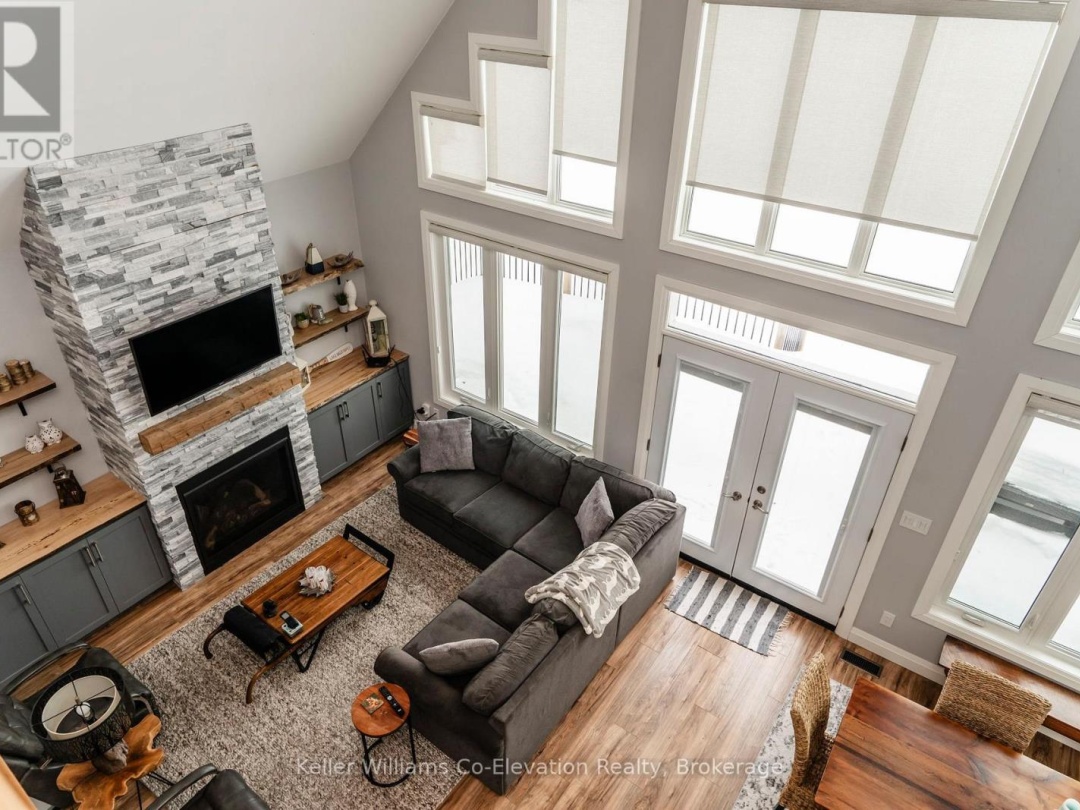 4073 Dalrymple Drive, Dalrymple-south Lake