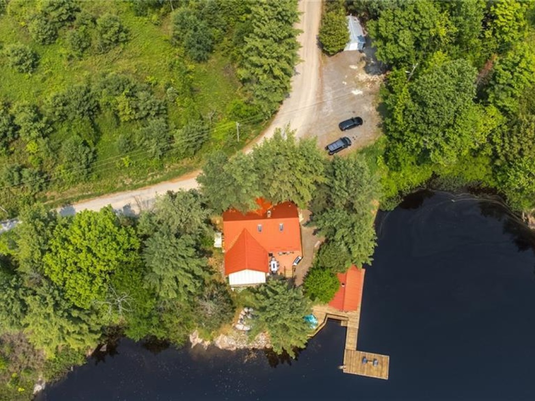 235 LOCH ERNE Road, 