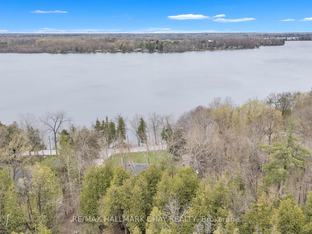 138 Lake Dalrymple Road, Dalrymple Lake