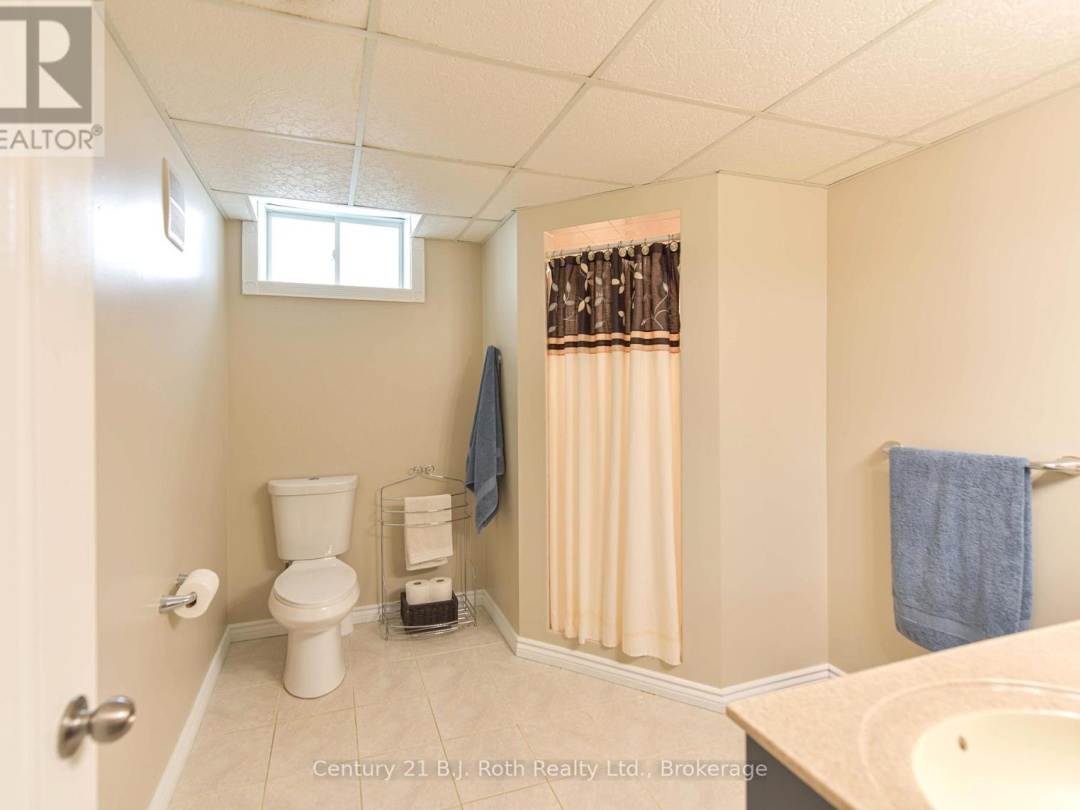 3196 Monarch Drive, Orillia