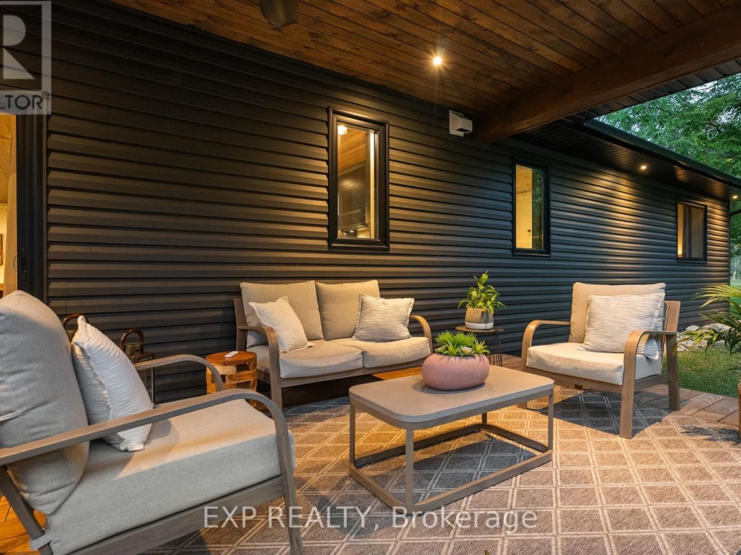 50 FAIRLIGHT GLEN CRESCENT, 