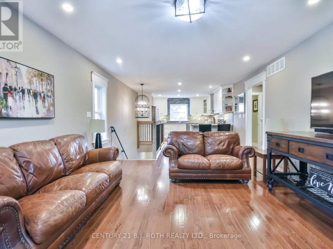 13 FITTON HEIGHTS, 