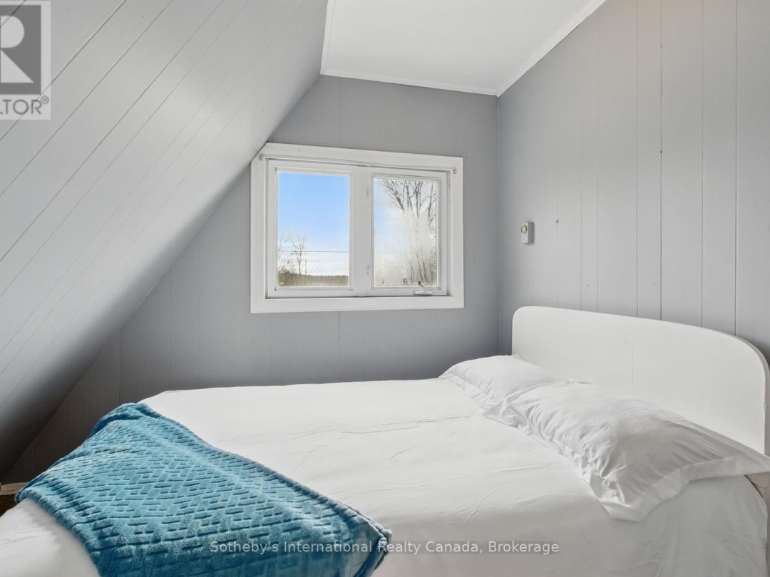 1041 Conservation Road, Doe Lake