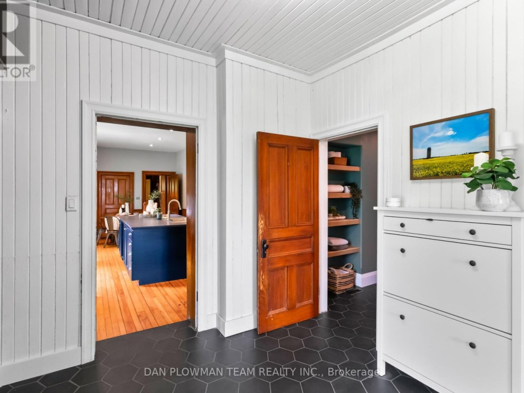 1250 CONCESSION 2 ROAD, 