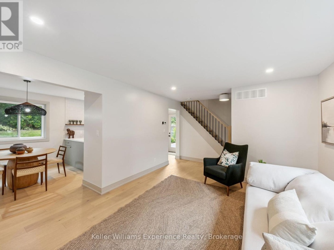 14 MARIPOSA DRIVE, 