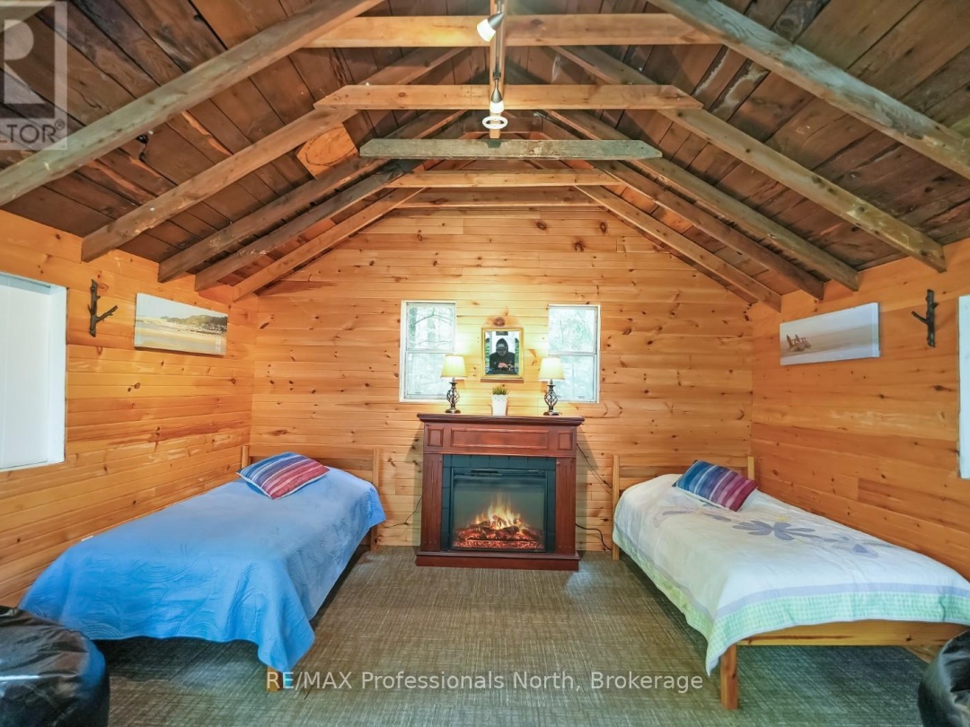 2598 GLAMORGAN ROAD, 