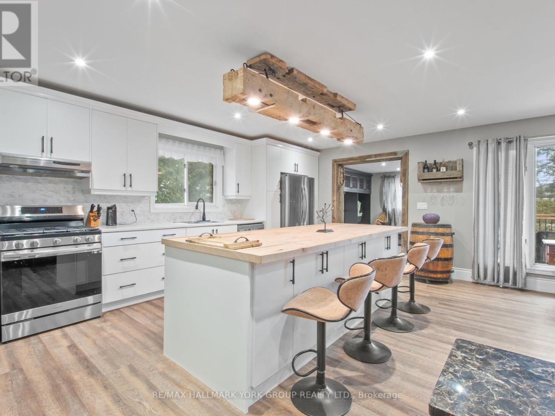 24115 Thorah Park Boulevard, Lake Simcoe