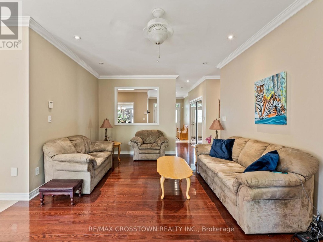 3545 TIMBERLINE AVENUE, 