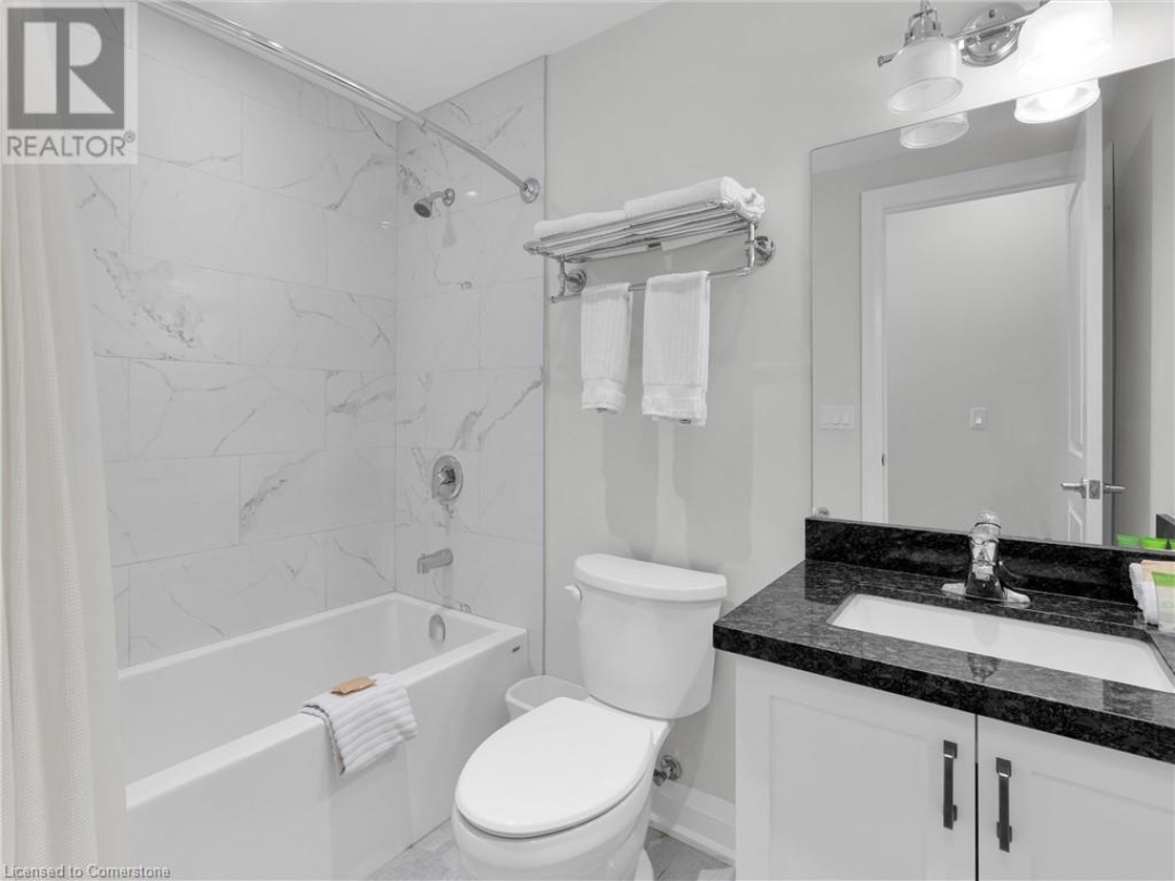 1869 MUSKOKA 118 Road W Unit# BTW-101, 