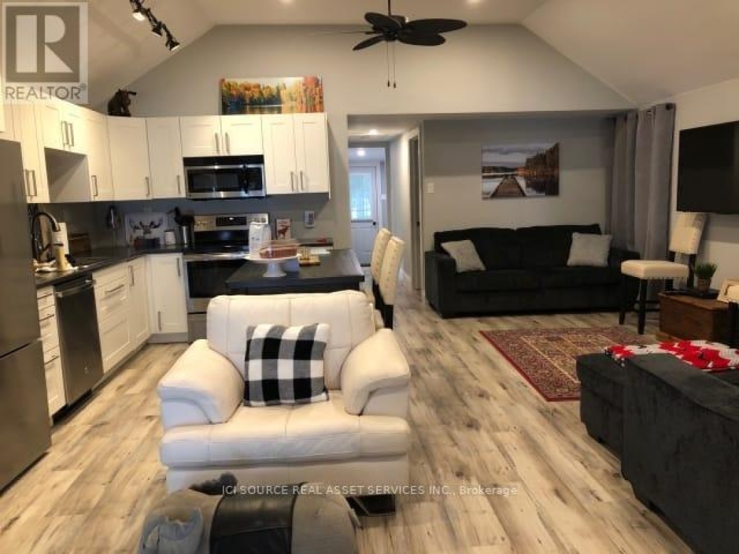 251 AVERY POINT, 