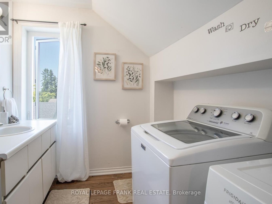 11 WHITESIDE STREET, 