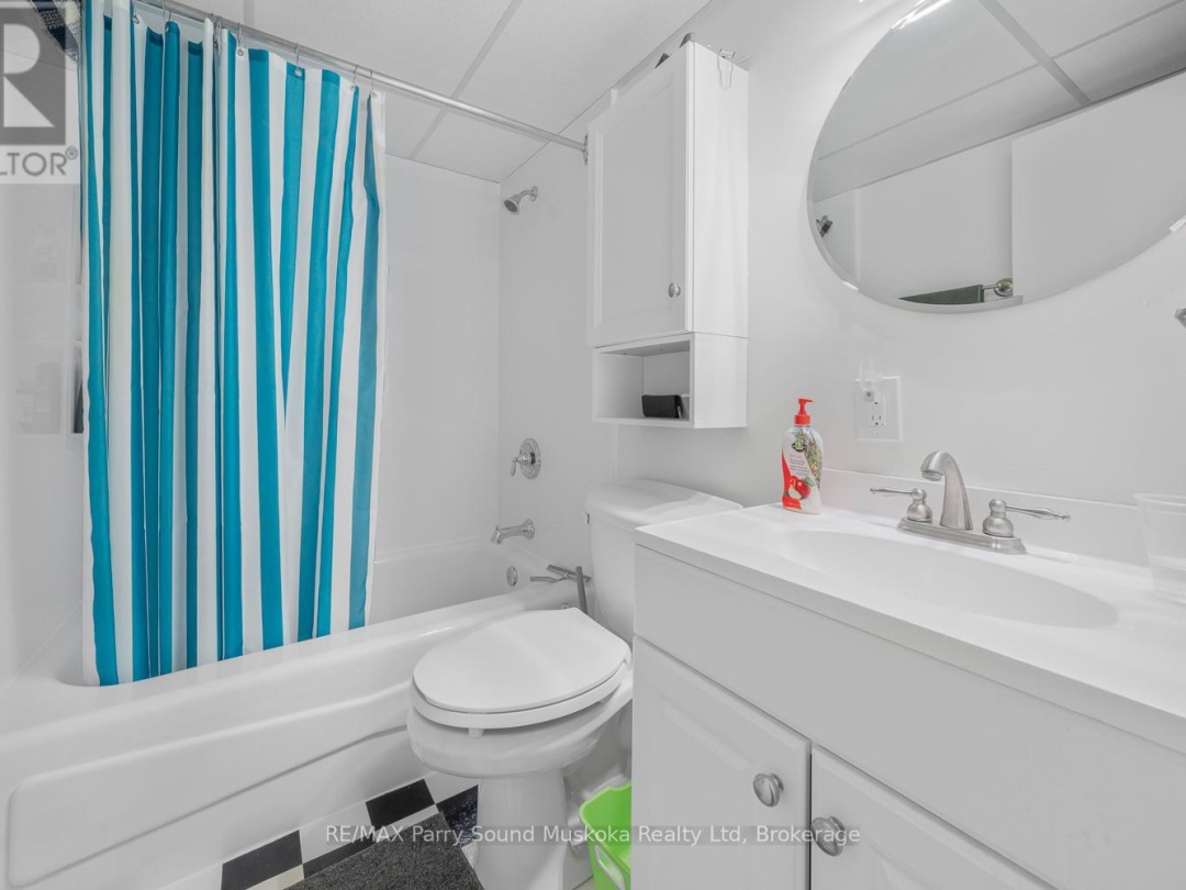 205 100 Beaconview Heights, Parry Sound