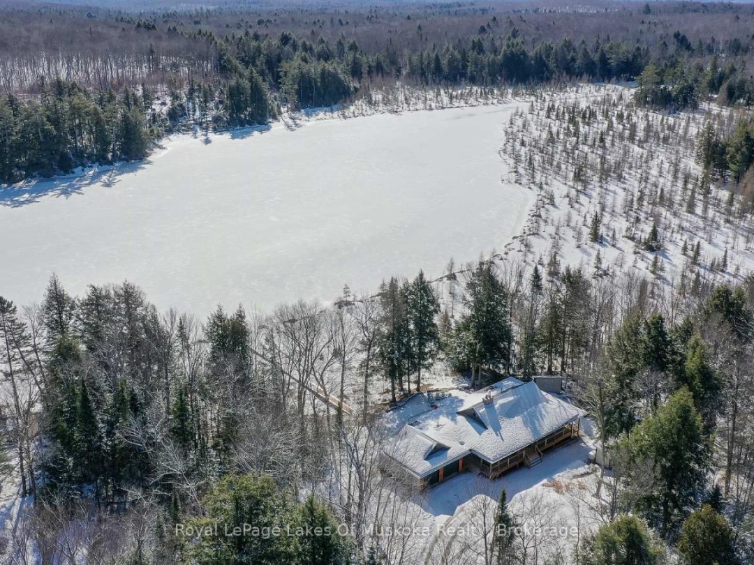 1420 Limberlost Road, Pell Lake