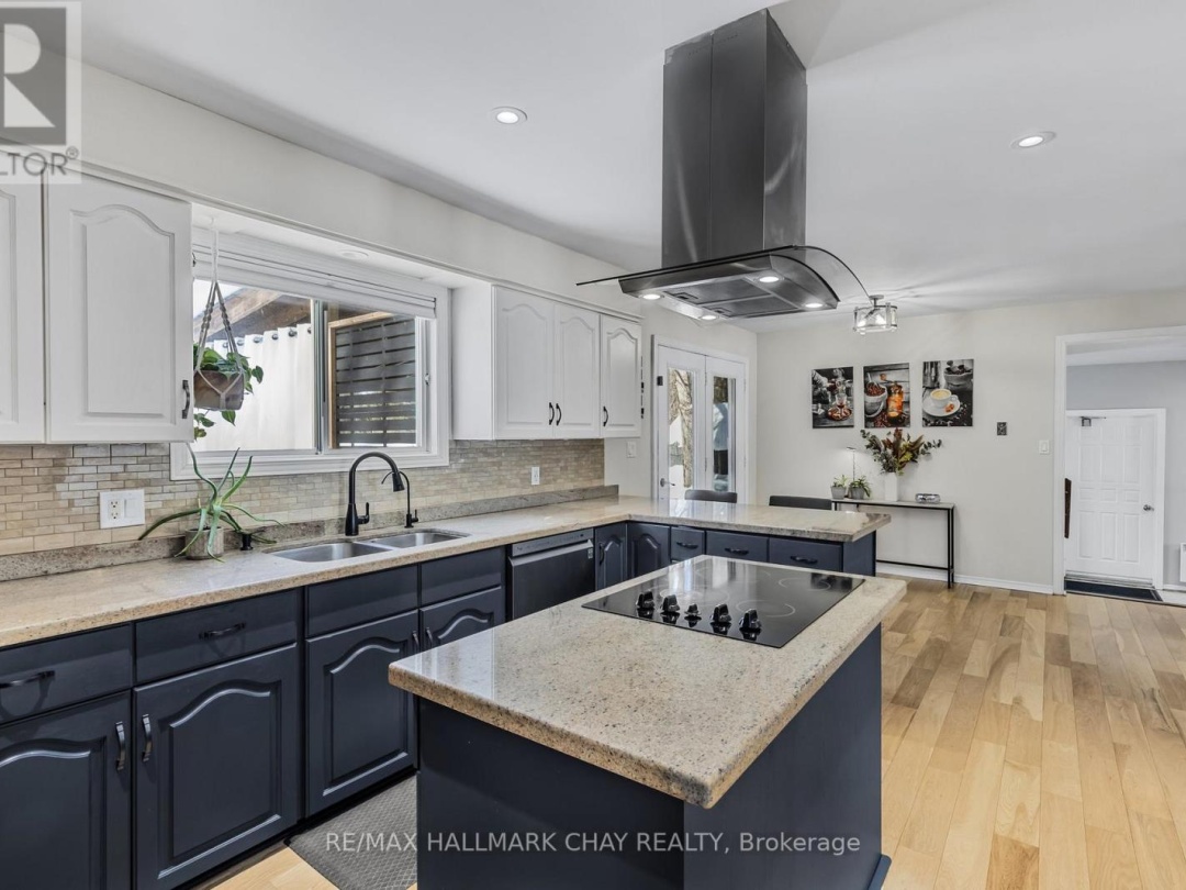 5810 Lowanda Lane, Ramara