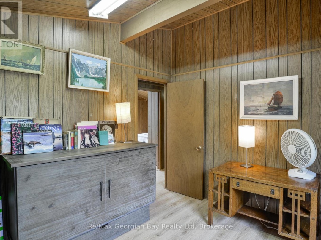 214 Trans Canada Bay Road, Six Mile Lake