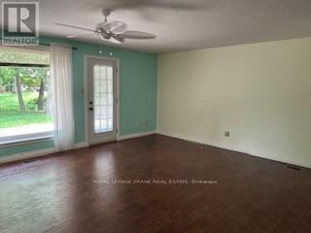 202 - 200 EAST STREET S, 