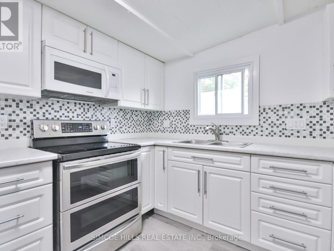 98 - 580 WEST STREET S, 