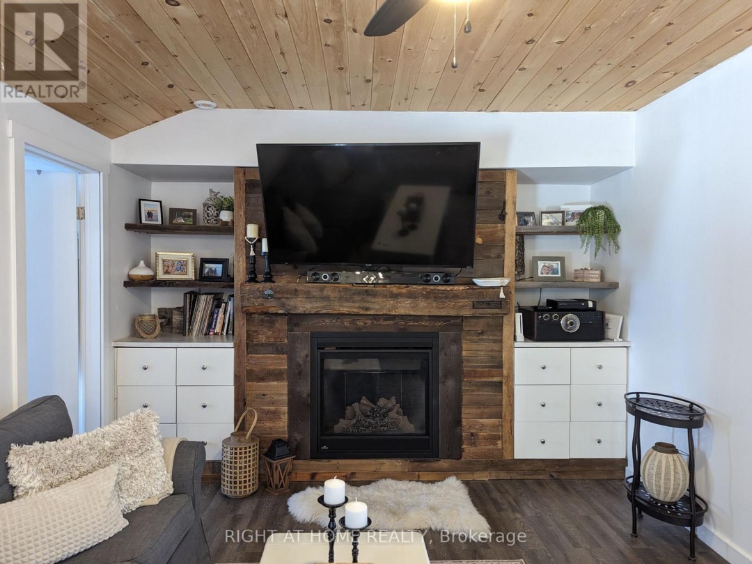 187 Campbell Beach Road, Dalrymple Lake