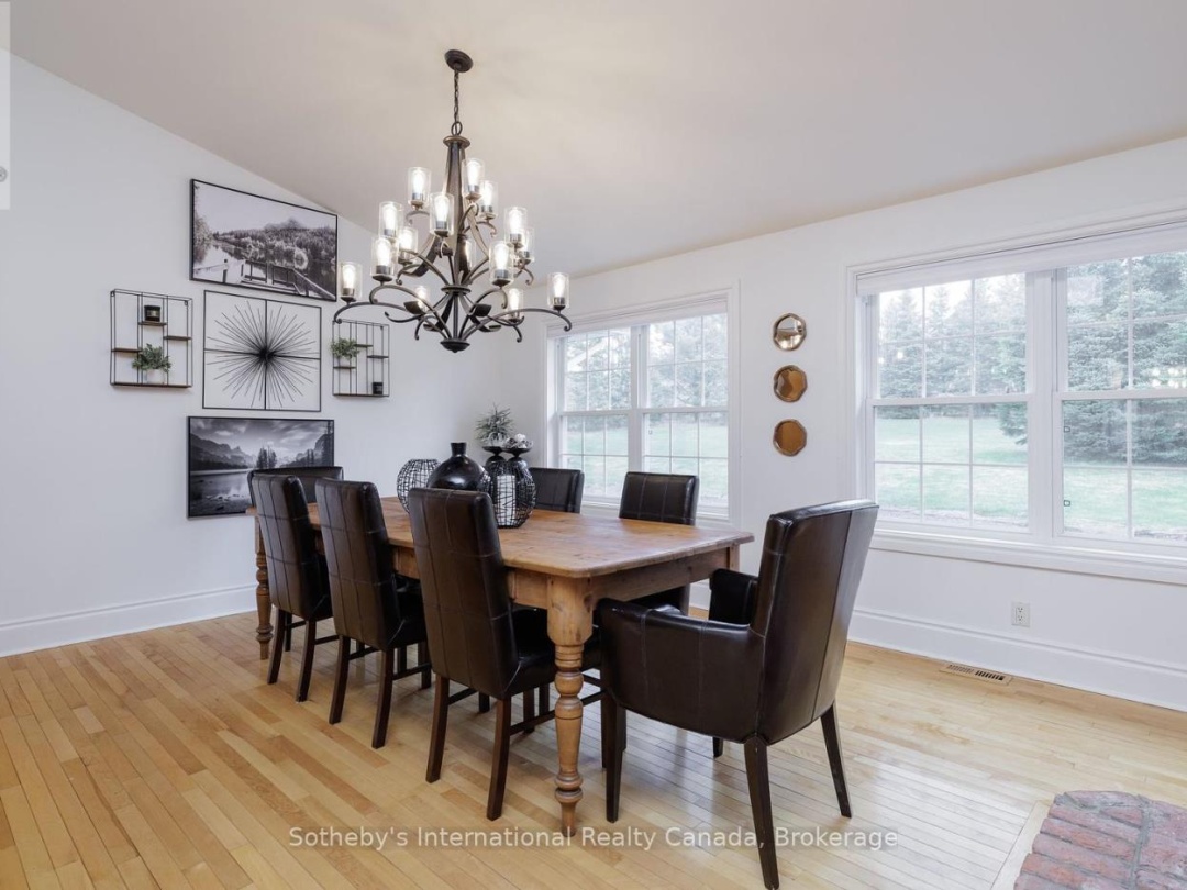 427 West Browns Road E, Weeduck Lake