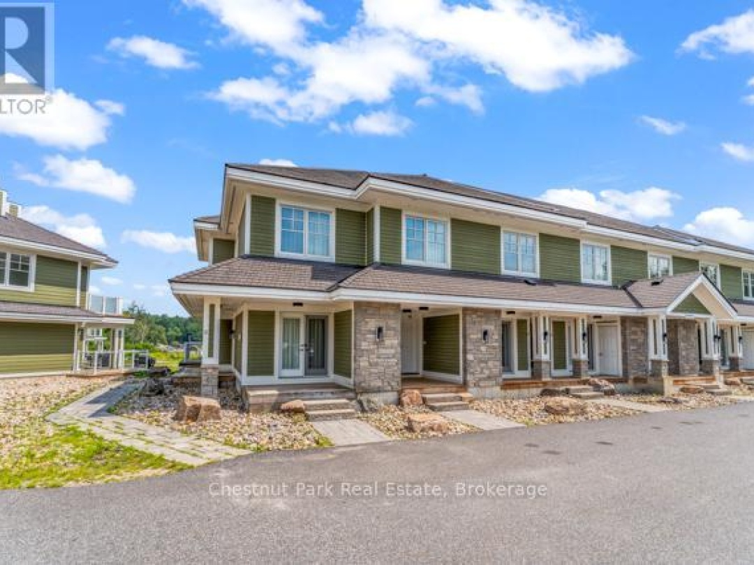 B206 - 1869 MUSKOKA ROAD 118 ROAD W, 