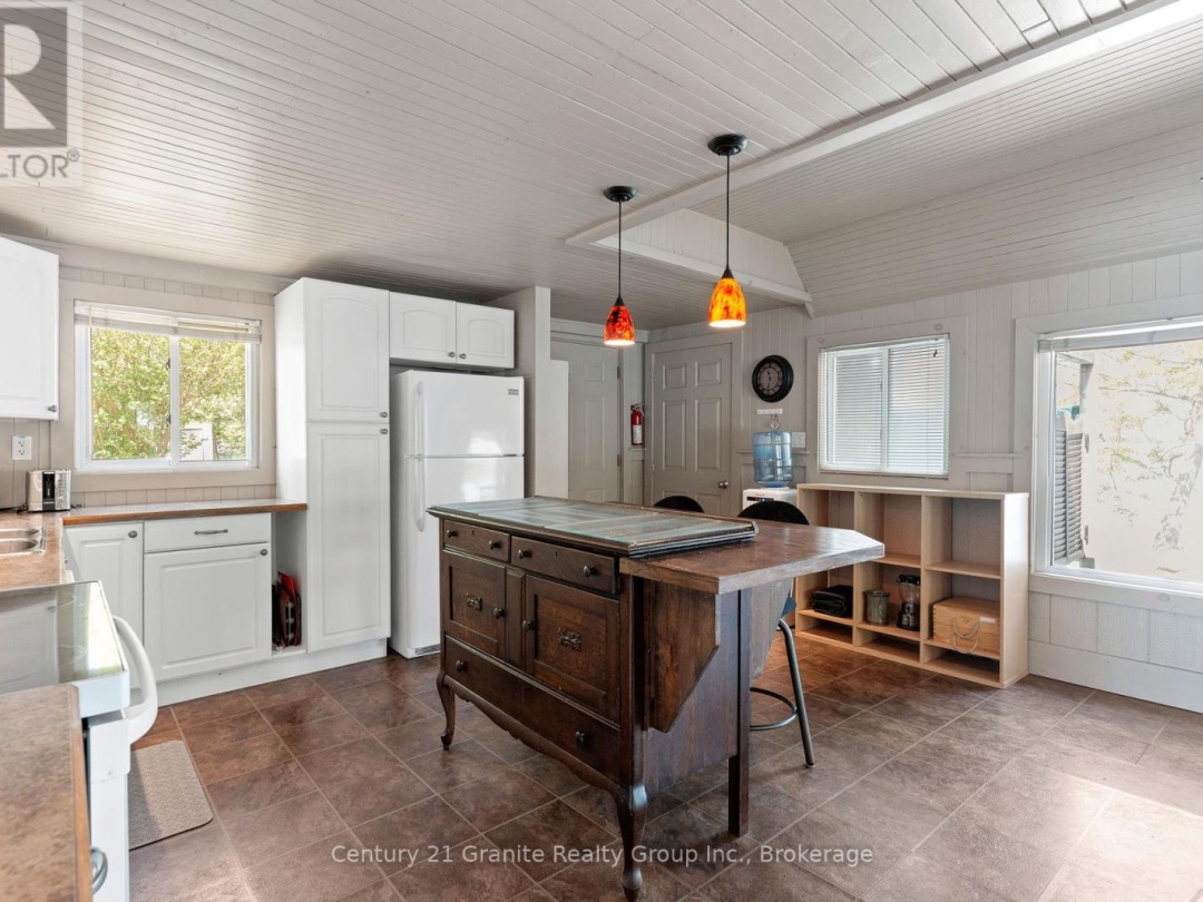 359 Avery Point Road, Dalrymple Lake