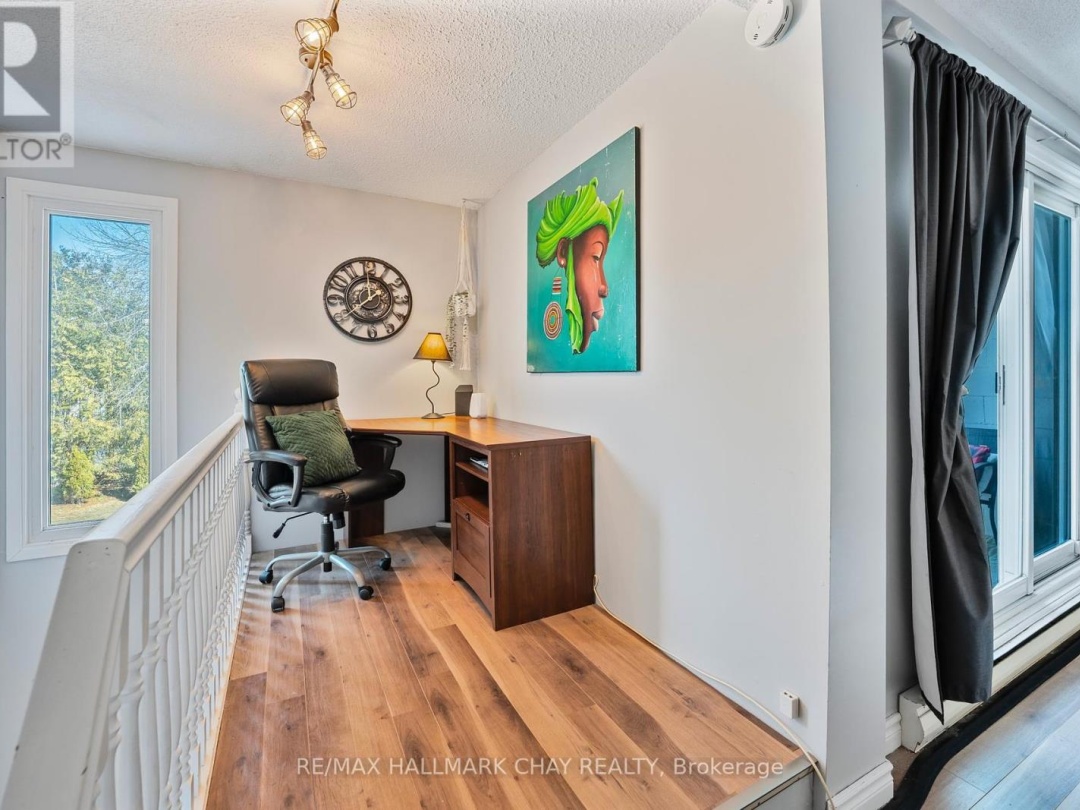 27 40 Victoria Crescent, Orillia