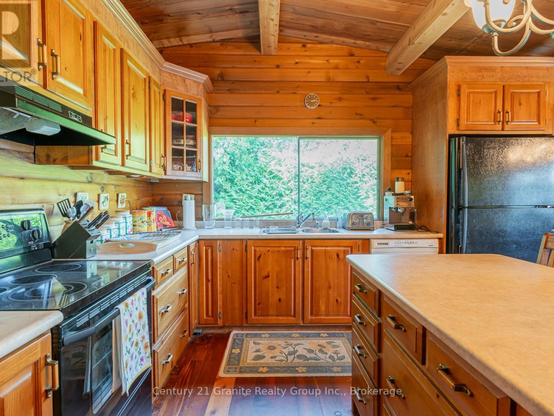 118 Griffin Drive, Four Mile Lake