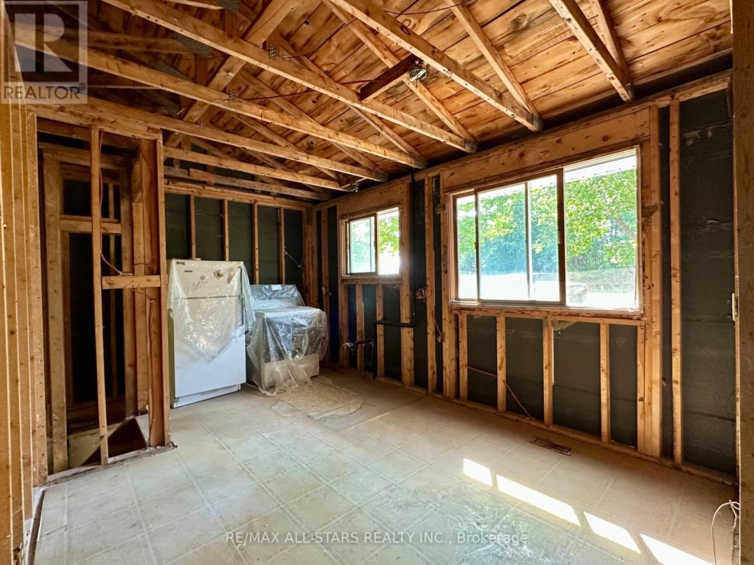273 COUNTY RD 30, 