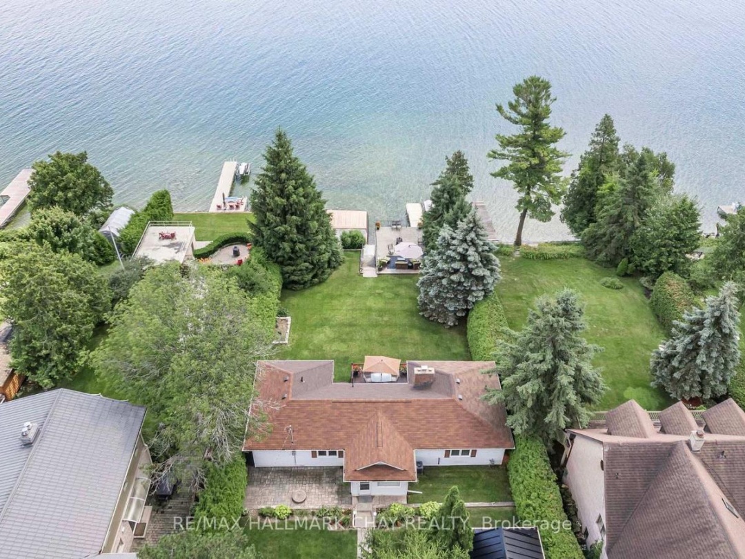 1125 WOODLAND DRIVE, Lake Simcoe