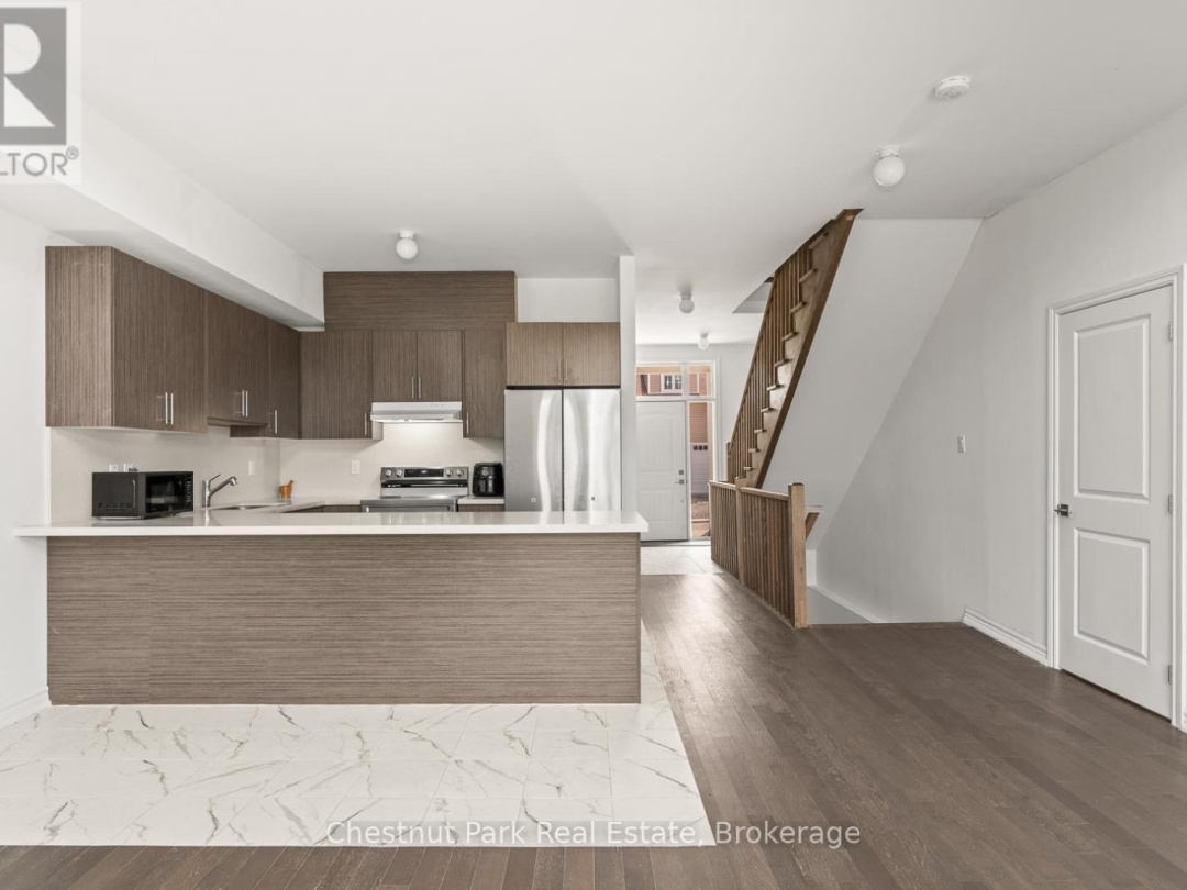 6 TURNBERRY COURT, 
