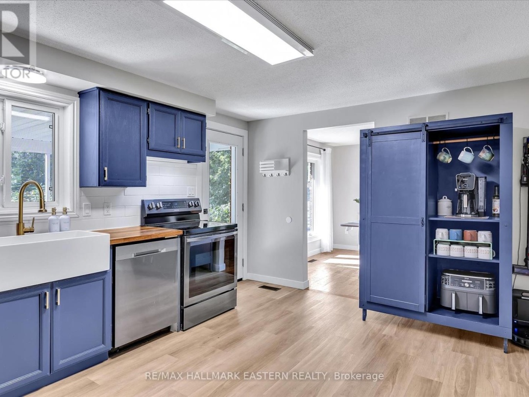107 Pirates Glen Drive, Pigeon Lake